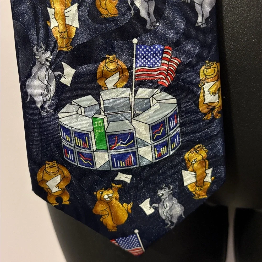 Fratello Vintage Stock Market Bulls and Bears Tie Necktie